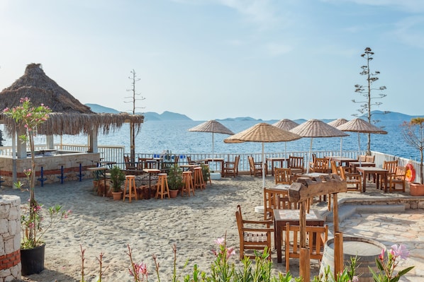 Beach bar