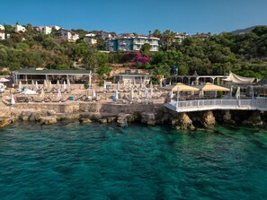 私家海滩、沙滩椅、海滩遮阳伞、沙滩毛巾