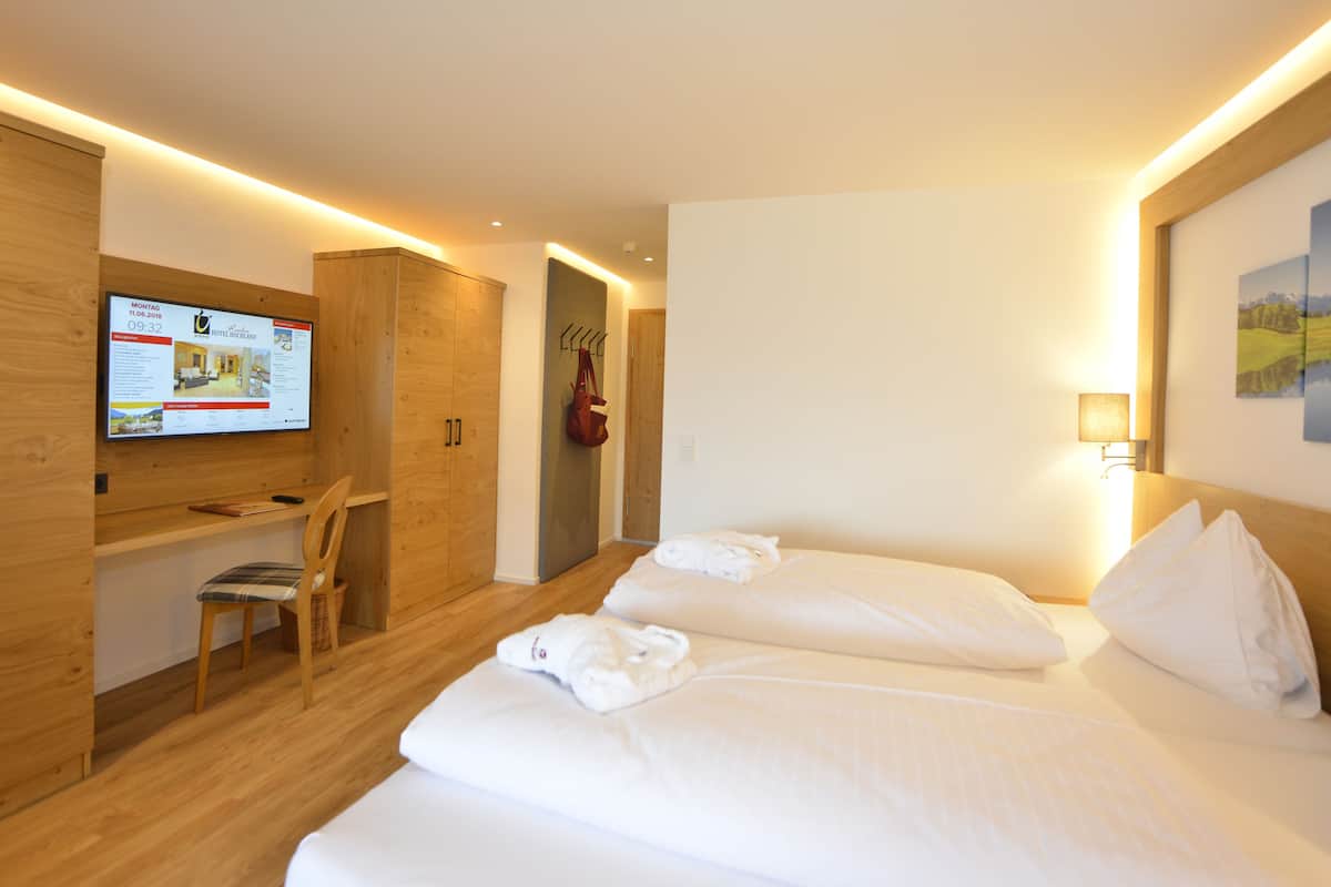 Royal Double Room, Mountain View (Seefeld) | Down comforters, in-room safe, desk, blackout drapes