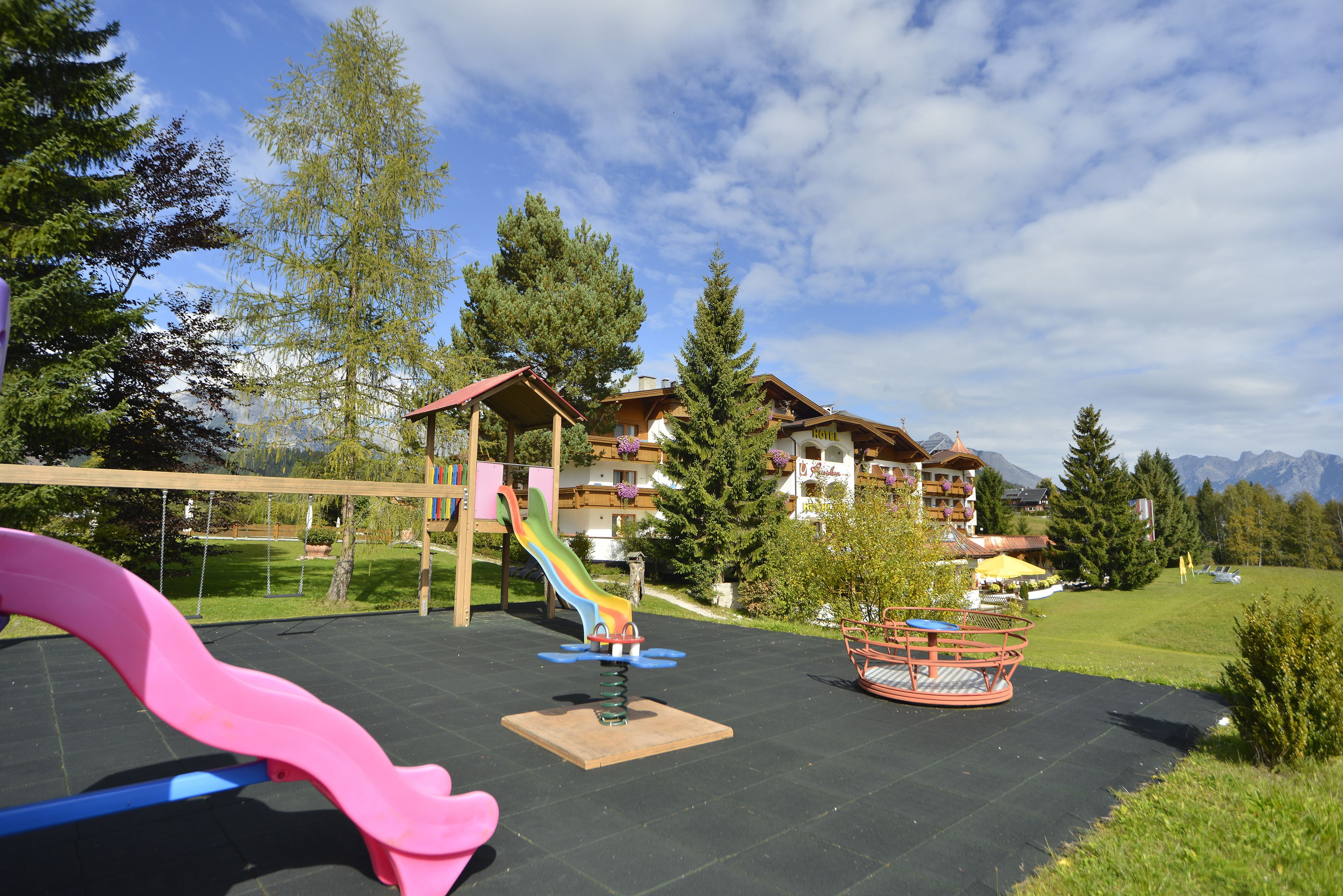 children’s play area – outdoor