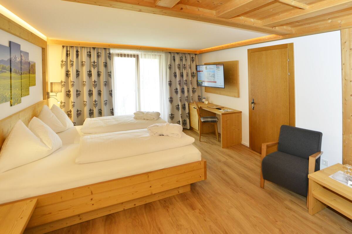 Economy Double Room, Garden Area (Karwendel) | Down comforters, in-room safe, desk, blackout drapes