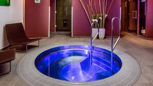 Espace de soins pour les couples, sauna, bain à remous, hammam