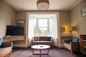 Living area - Cairngorm Lodge Youth Hostel (Aviemore)