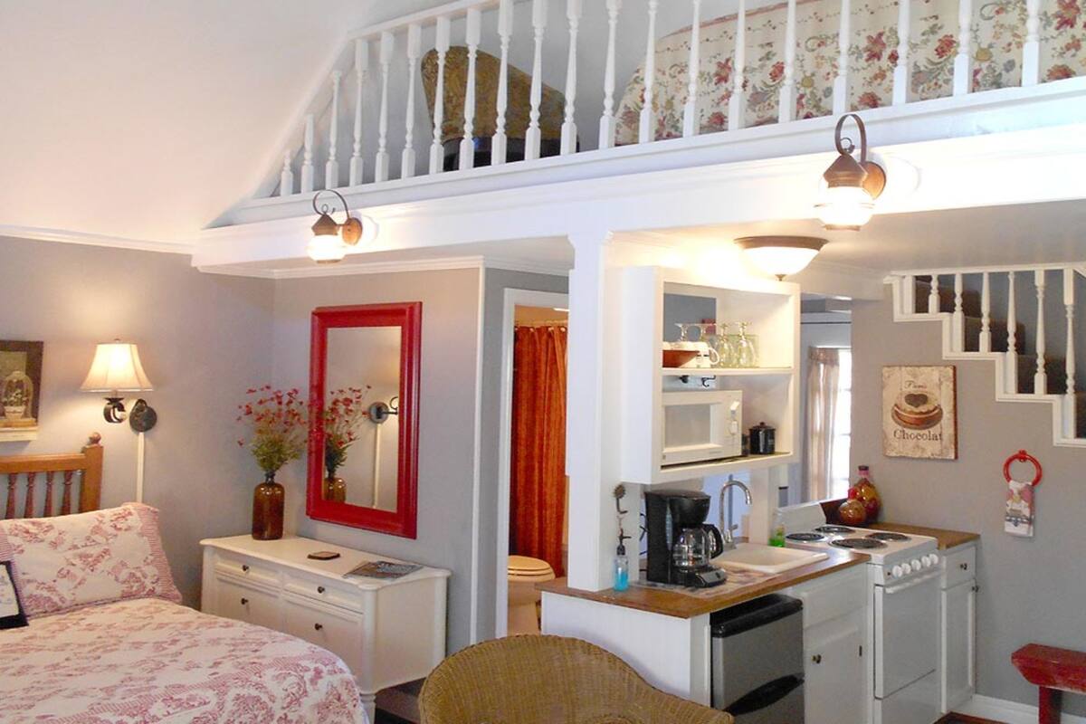 Premium bedding, pillow-top beds, free WiFi, bed sheets