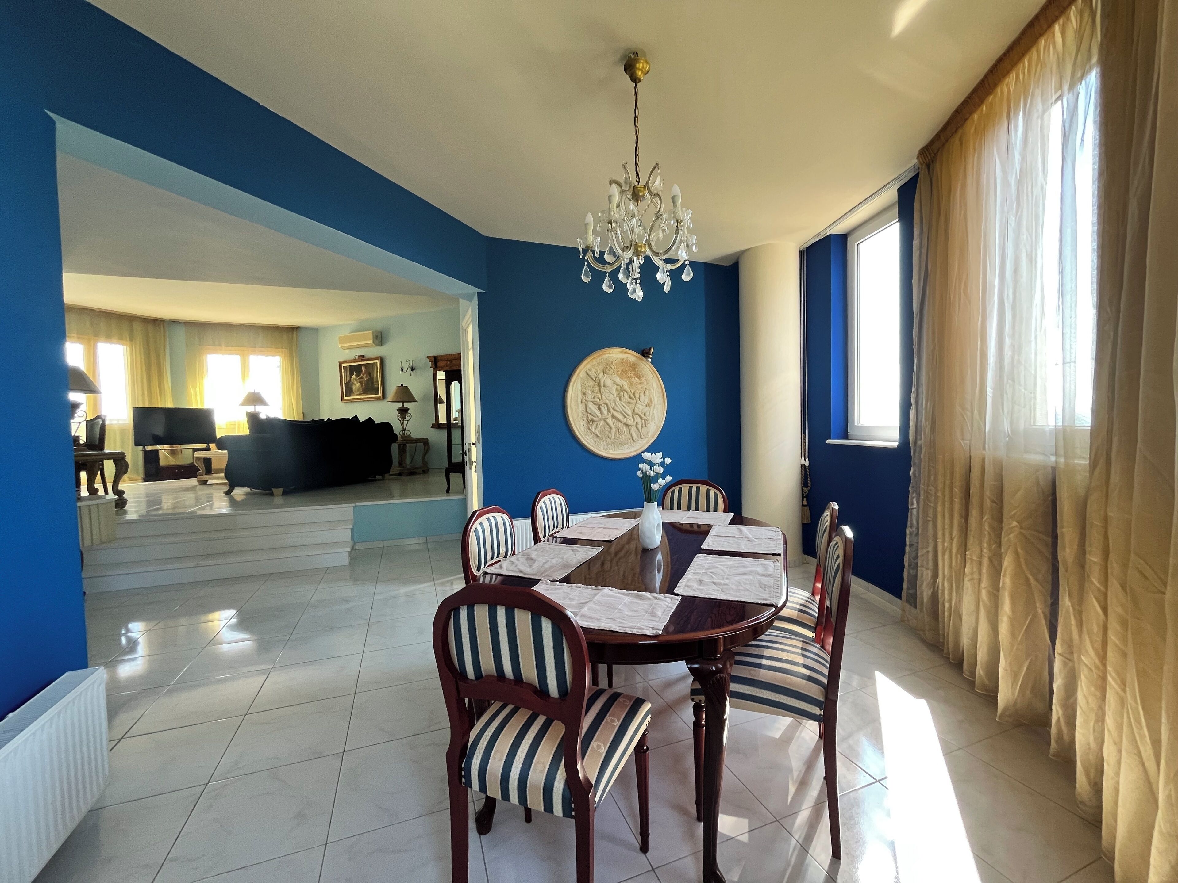 King Suite - Inclusive Experience | Premium bedding, minibar, in-room safe, individually decorated