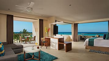 Preferred Club Junior Suite Ocean Front Plunge Pool King | 1 間臥室、免費迷你吧、客房內保險箱、獨特裝潢