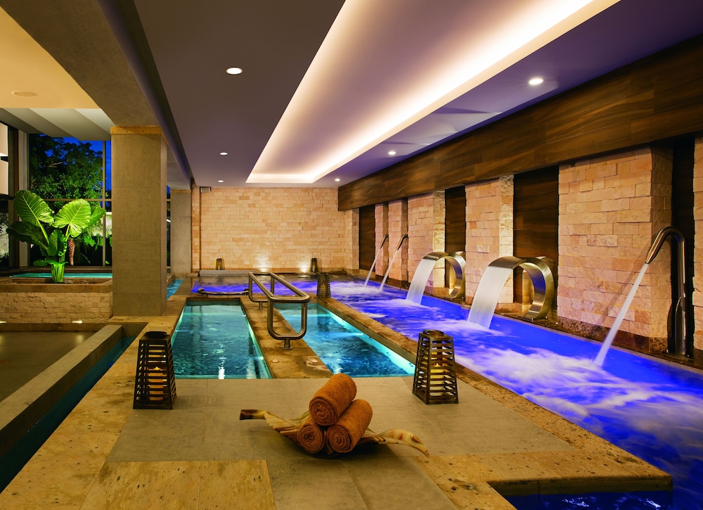 Secrets Aura Cozumel by null