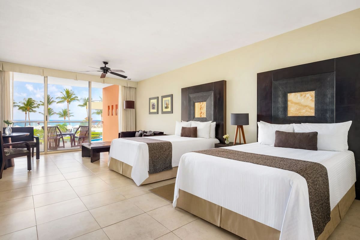 Junior Suite Ocean View Double | 迷你吧贈品、房內夾萬、書桌、手提電腦工作空間