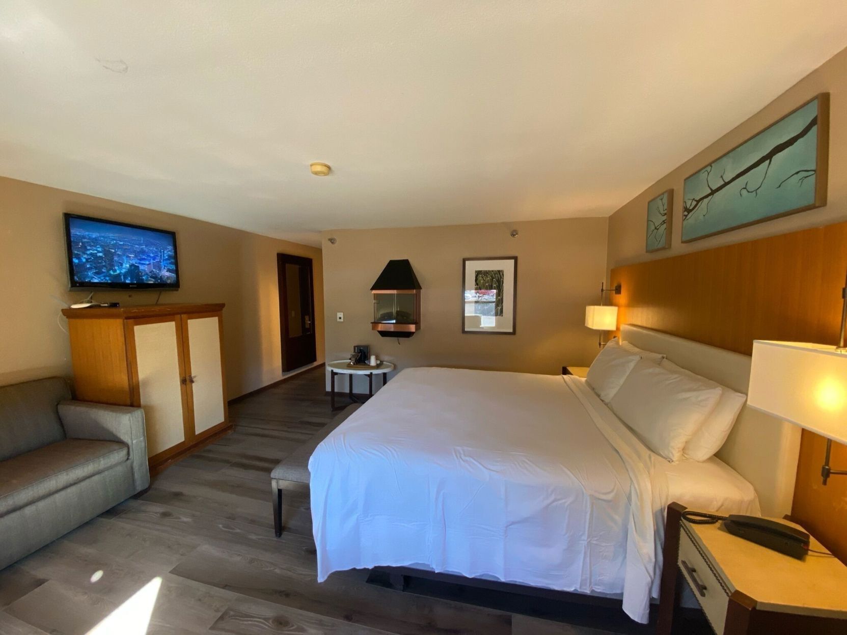 Pillowtop beds, iron/ironing board, rollaway beds, free WiFi