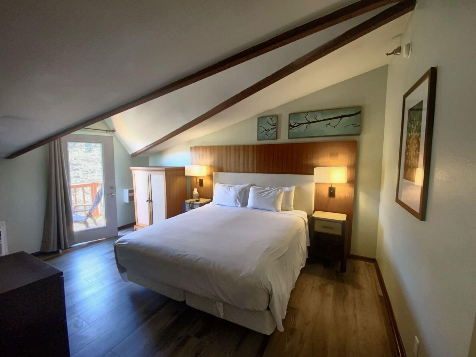 Pillowtop beds, iron/ironing board, rollaway beds, free WiFi