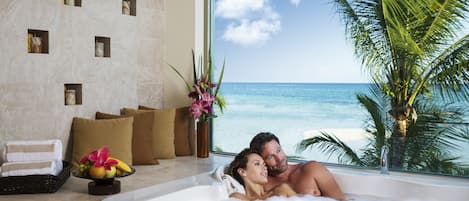 Sauna, Whirlpool, Dampfbad, Körperbehandlungen, Hydrotherapie