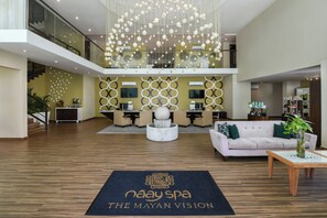 Sauna, bain à remous, hammam, soins corporels, soins d'hydrothérapie