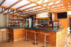 Bar (en la propiedad)