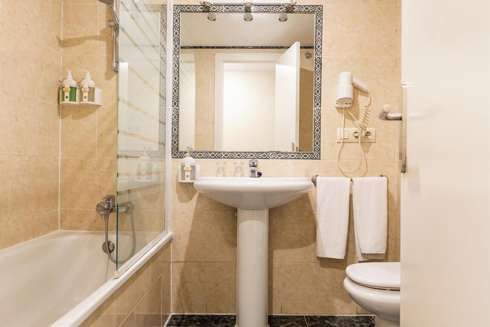 twin room | bathroom | hair dryer, bidet, towels