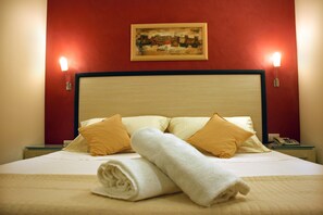 Literie hypoallergénique, rideaux occultants, chambres insonorisées