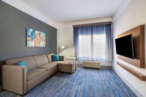 Sengetøy av topp kvalitet, safe på rommet og skrivebord