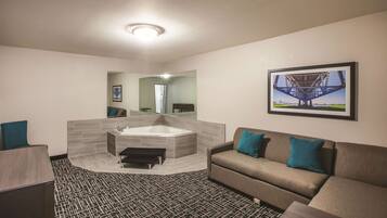 Superior Room, 1 King Bed, Non Smoking