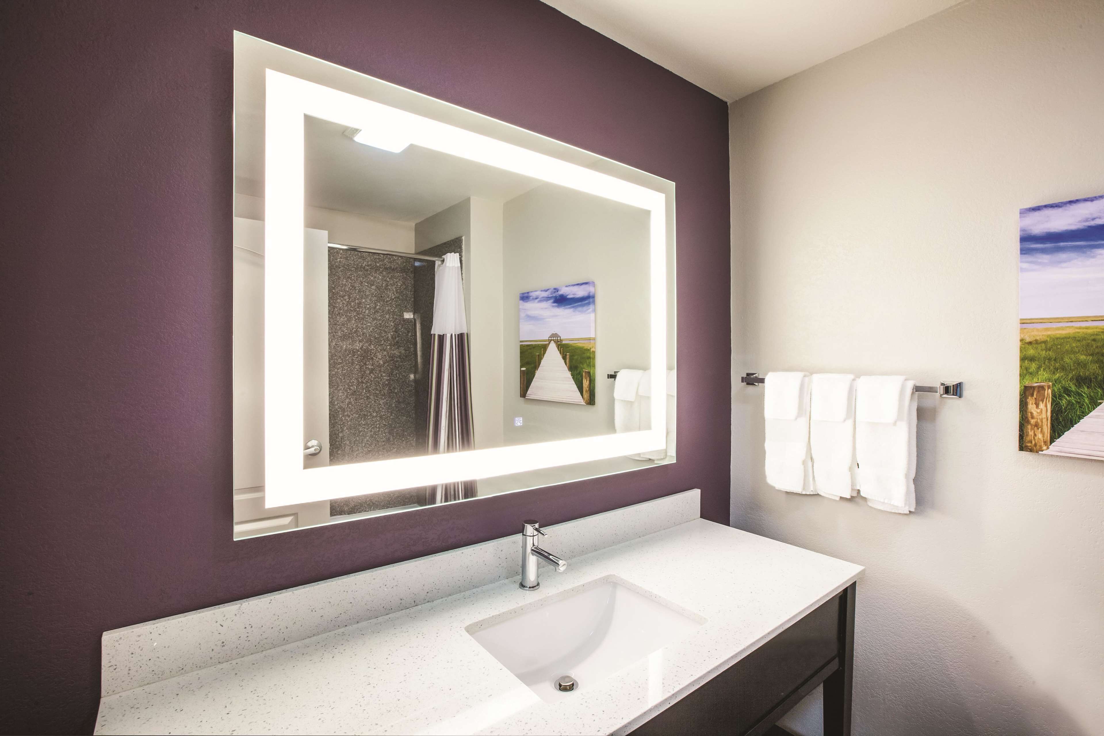 deluxe room, 1 king bed, non smoking | premium bedding, pillow-top beds, desk, iron/ironing board