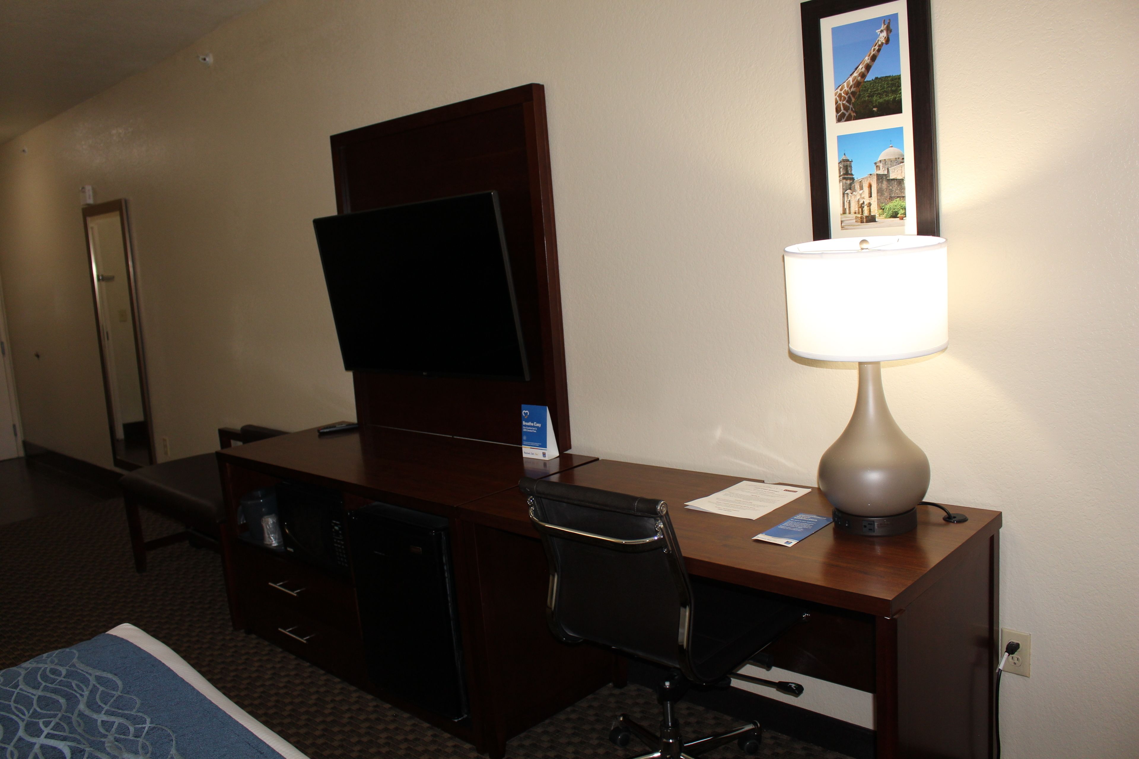 Foto - Comfort Inn & Suites Near Six Flags & Medical Center
