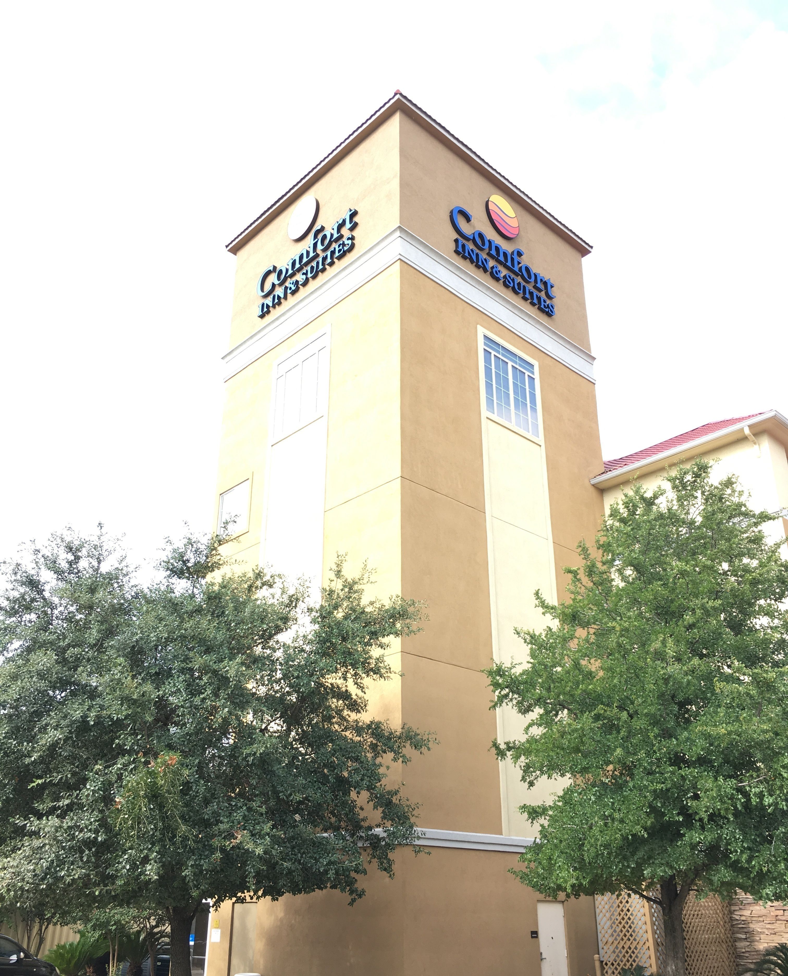 Foto - Comfort Inn & Suites Near Six Flags & Medical Center