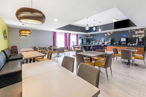 Free daily buffet breakfast - Best Western Boerne Inn & Suites (Boerne)