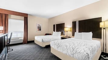 Habitación estándar, 2 camas Queen size, con acceso para personas discapacitadas, tina | Ropa de cama de alta calidad y caja de seguridad en la habitación
