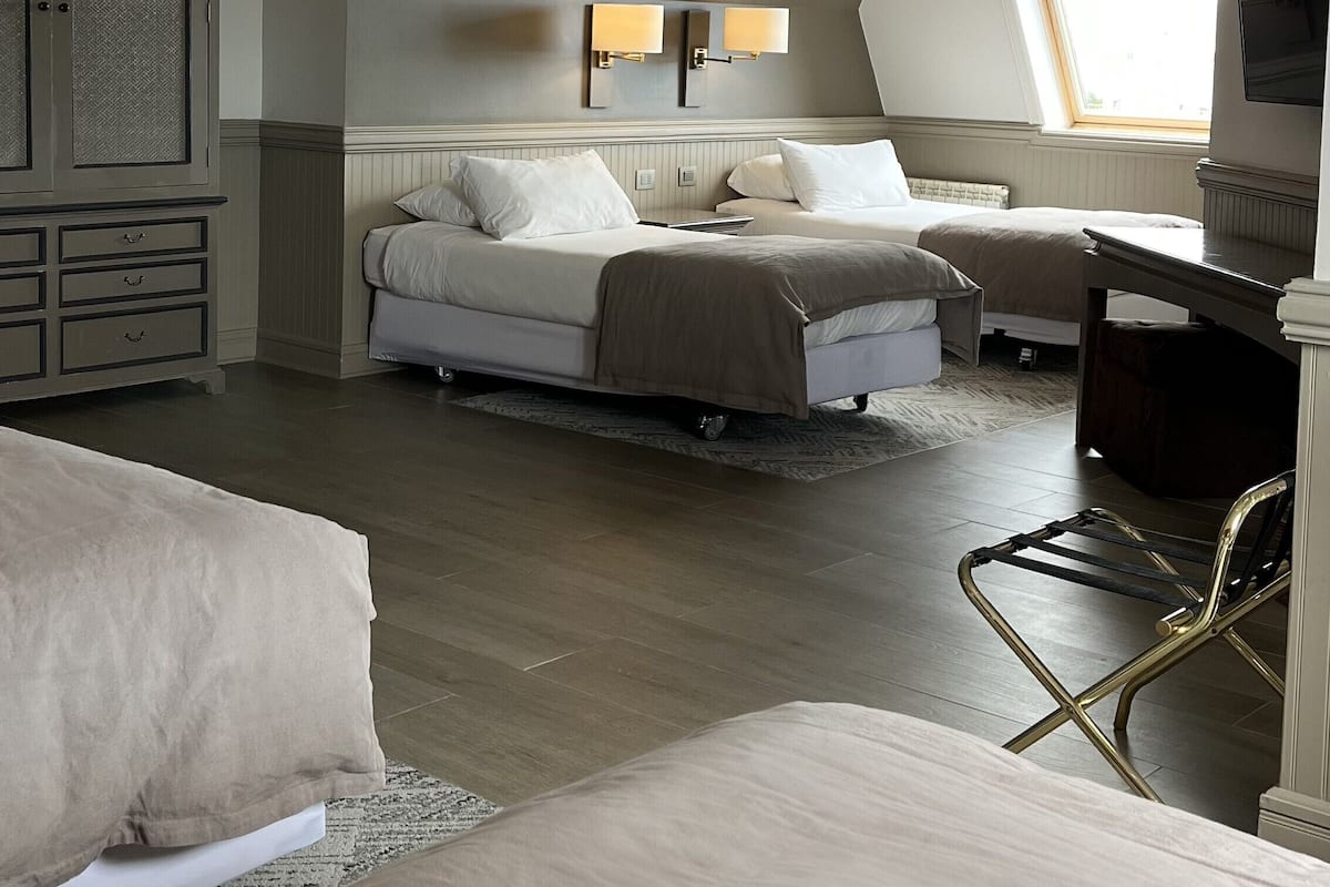 Chambre Quadruple | 1 chambre, literie de qualité supérieure, couette en duvet d'oie