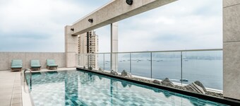 JEN Hong Kong by Shangri-La