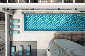 Seasonal outdoor pool - JEN Hong Kong by Shangri-La (Hong Kong)
