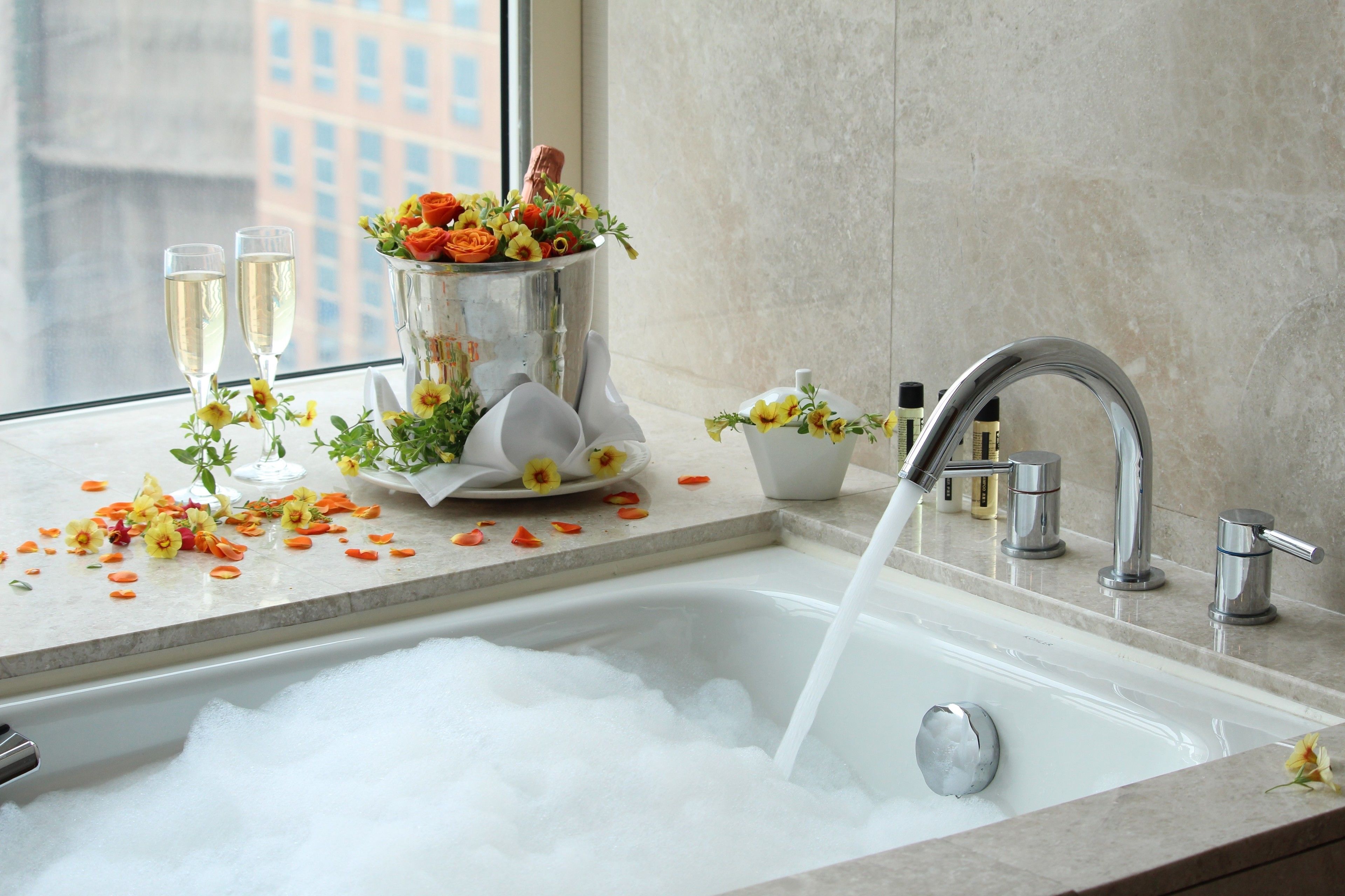 club suite, 1 king bed | view from room