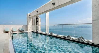 JEN Hong Kong by Shangri-La