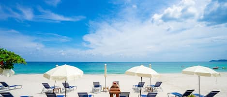 Private beach, sun loungers, beach umbrellas, beach towels