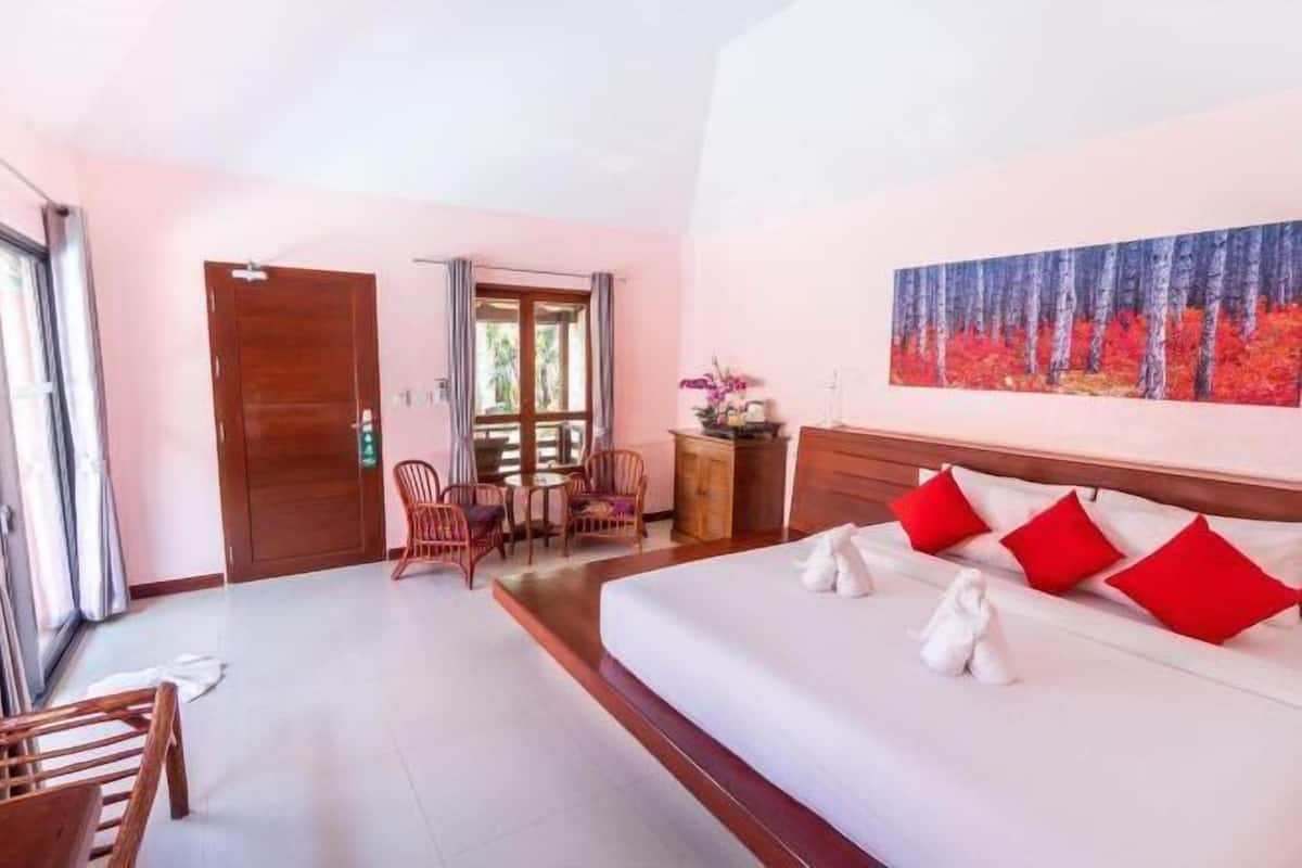 1 bedroom, in-room safe, blackout drapes, free WiFi