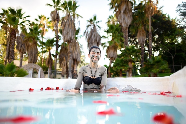 Tina de hidromasaje al aire libre