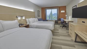 标准房, 多张床 (Extra Floor Space) | 客房内保险箱、特色装修、特色家居、办公桌