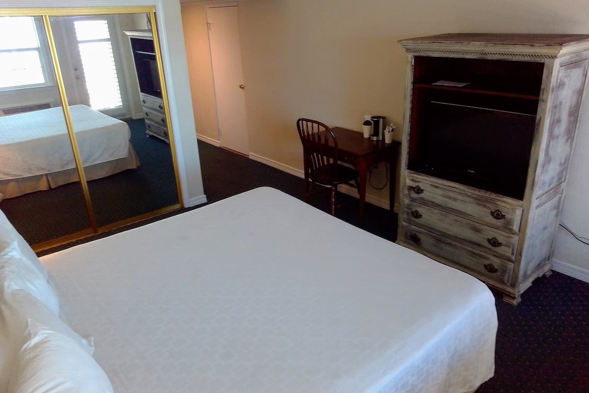 King Room | 1 sovrum, gratis wi-fi och sängkläder