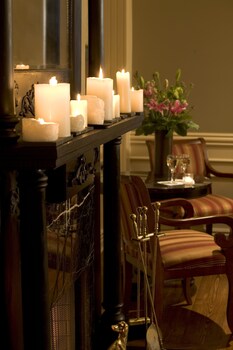 Breakfast served at River Inn of Harbor Town