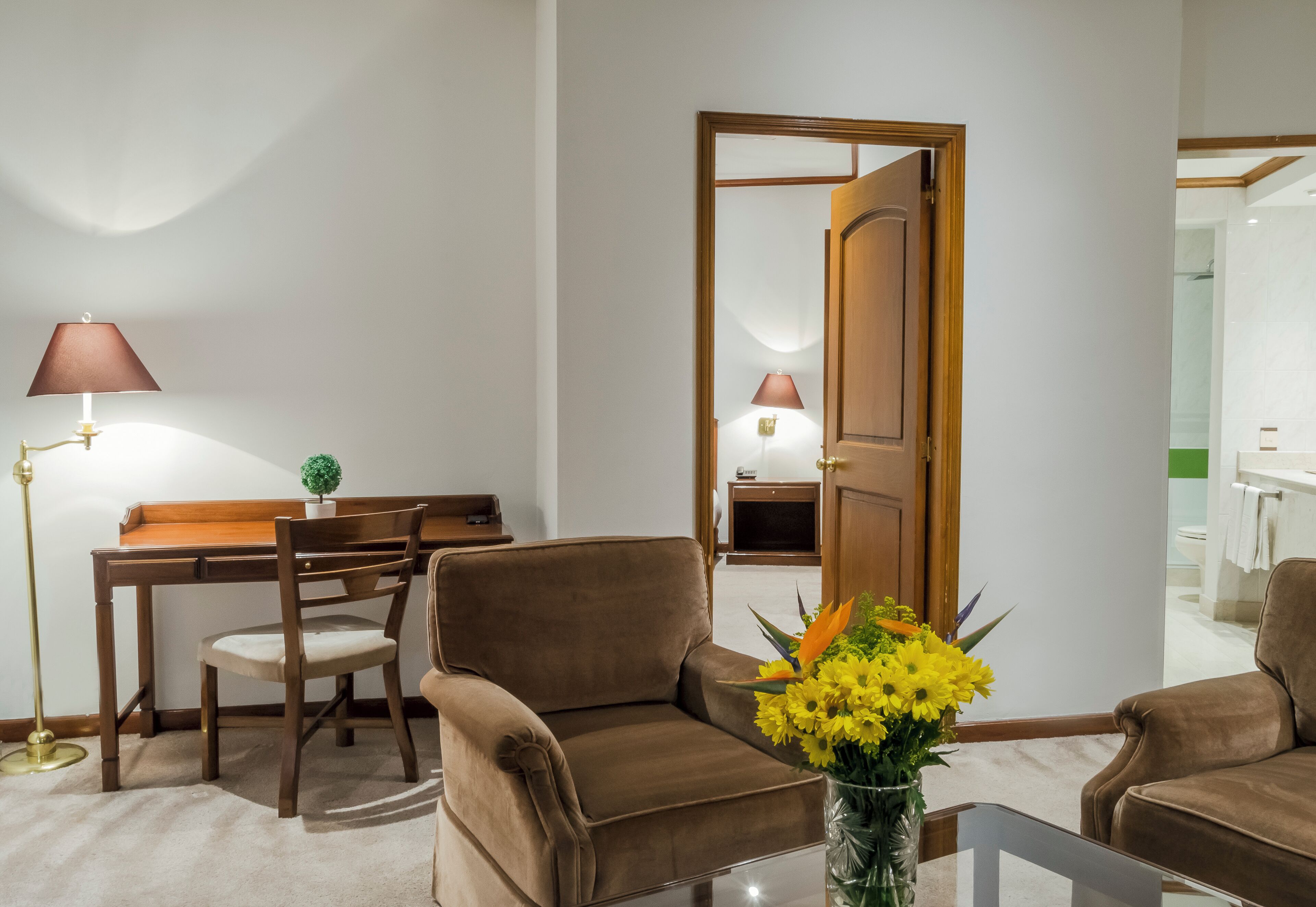 executive studio suite | 1 bedroom, in-room safe, desk, blackout curtains