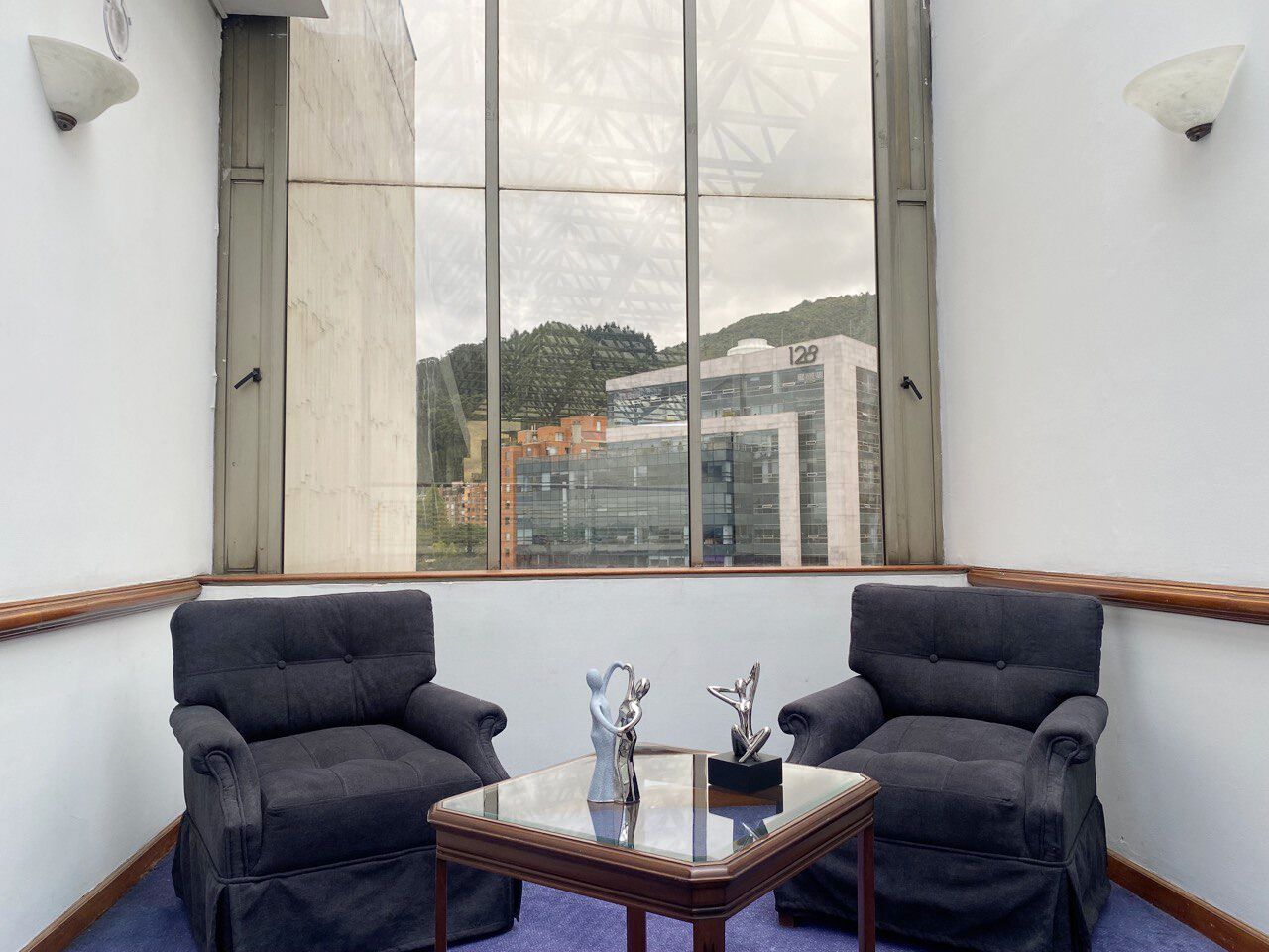 deluxe studio suite | 1 bedroom, in-room safe, desk, blackout curtains