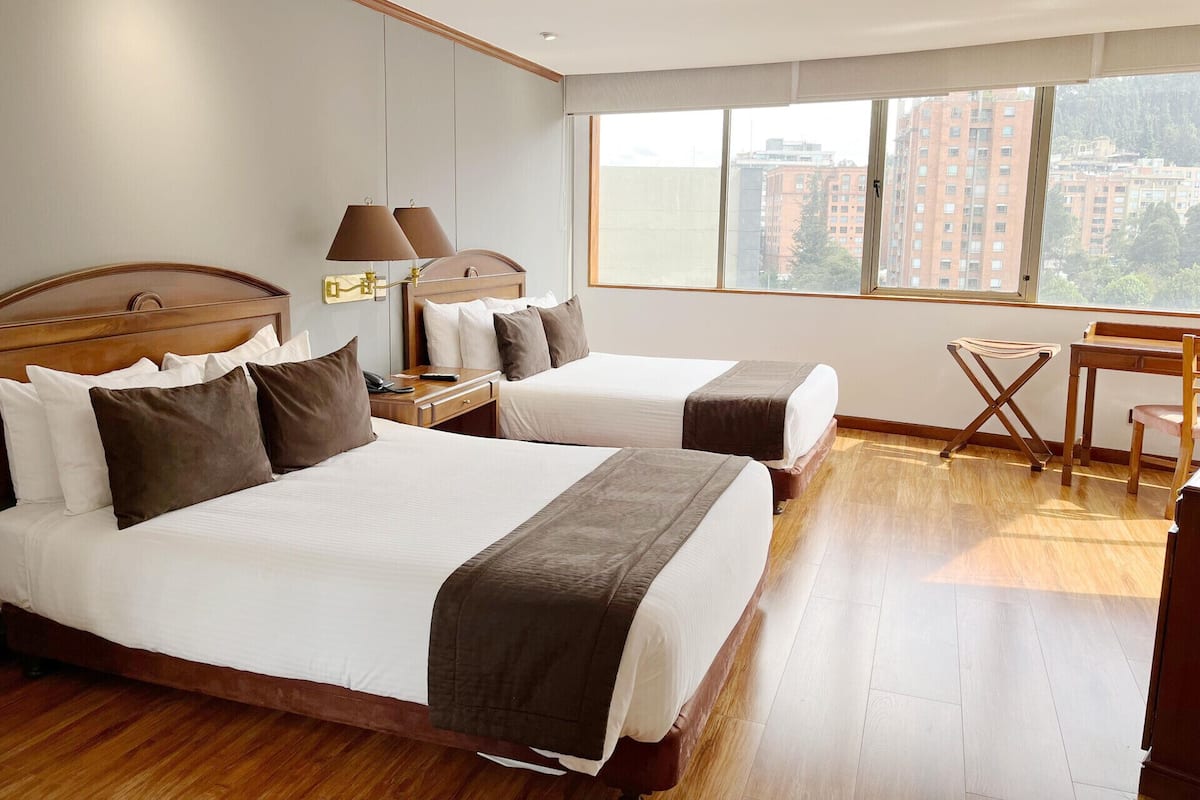 1 bedroom, in-room safe, desk, blackout curtains