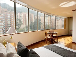 Junior Studio Suite | City view - Hotel Bogotá Regency Usaquén (Bogotá)