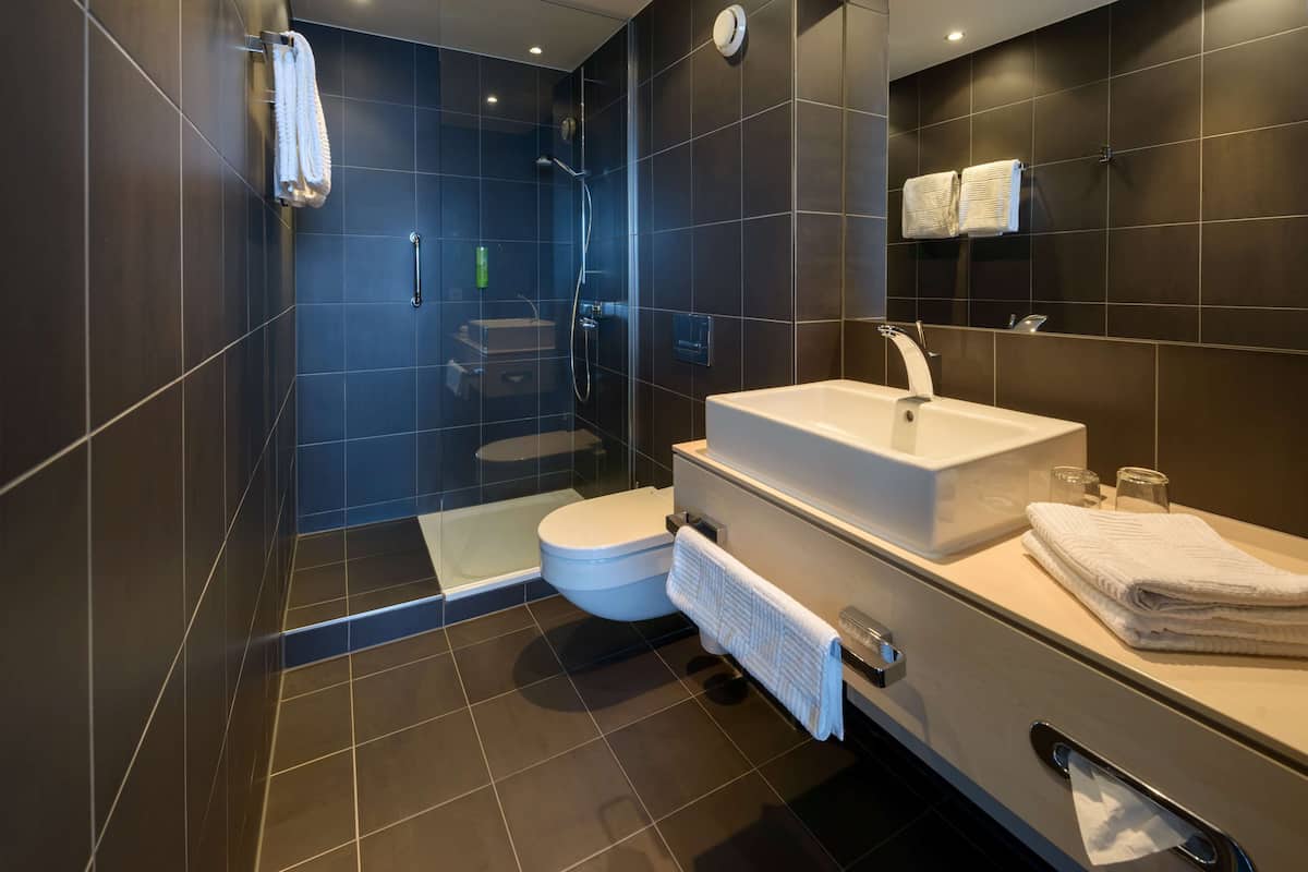 free toiletries, hair dryer, towels