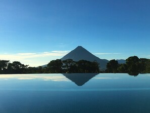 Outdoor pool, open 9:00 AM to 9:00 PM, sun loungers