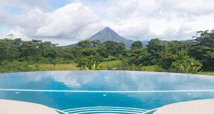 Hotel Arenal Lodge