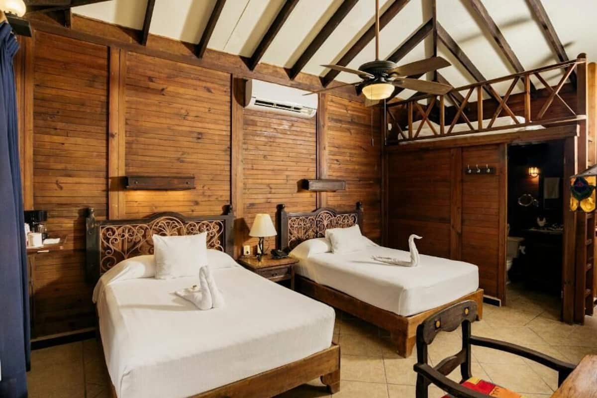 1 Schlafzimmer, Minibar, Zimmersafe, Schreibtisch