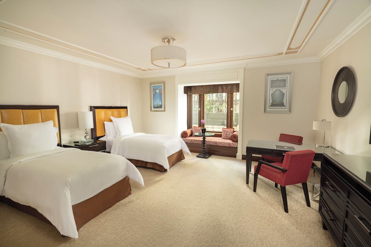 Superior Twin Room | Premium bedding, down comforters, minibar, in-room safe