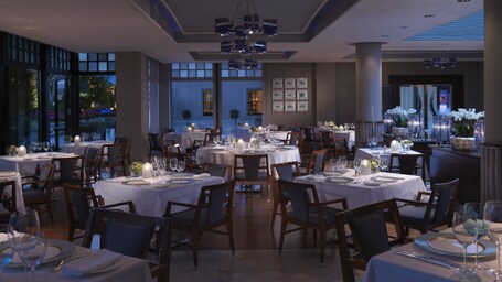 Four Seasons Hotel Istanbul at the Bosphorus - Image 87