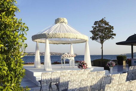Four Seasons Hotel Istanbul at the Bosphorus - Image 82