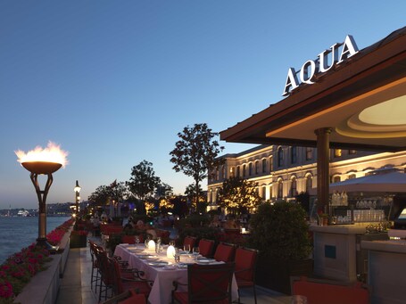 Four Seasons Hotel Istanbul at the Bosphorus - Image 22