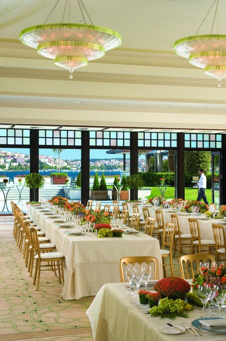 Four Seasons Hotel Istanbul at the Bosphorus - Image 13
